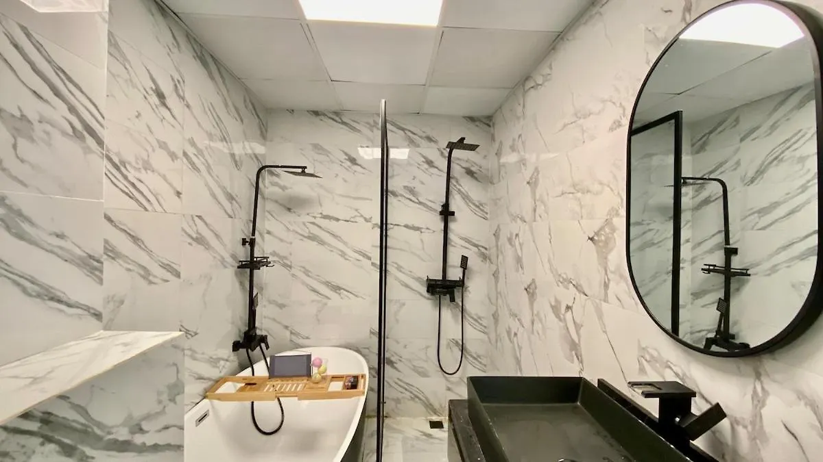 Luxury 3-Bedroom Apartment In Prime Location Dubai