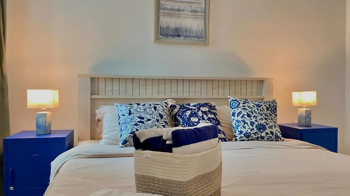 Luxury 3-Bedroom Apartment In Prime Location Dubai